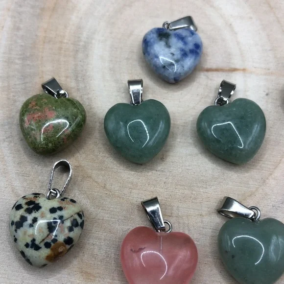 Bundle lot 13 stone gemstone heart pendants or charms boho romantic colorful - Picture 4 of 8